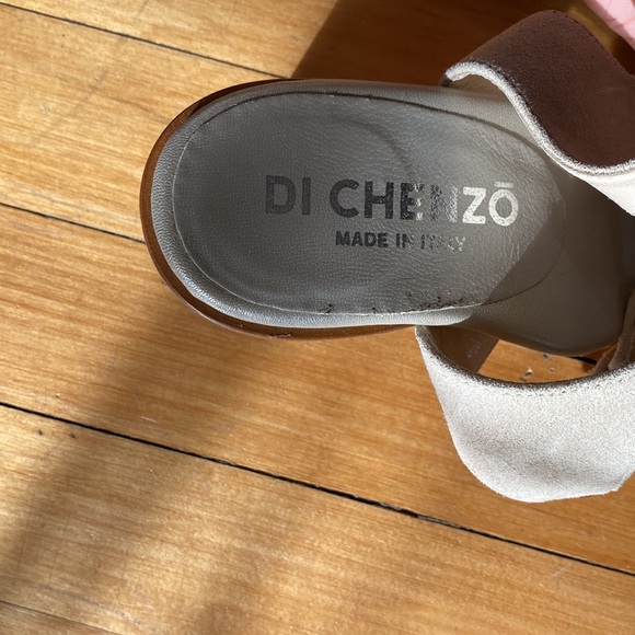 Di Chenzo - Suede tie up sandals - Picture 3 of 7